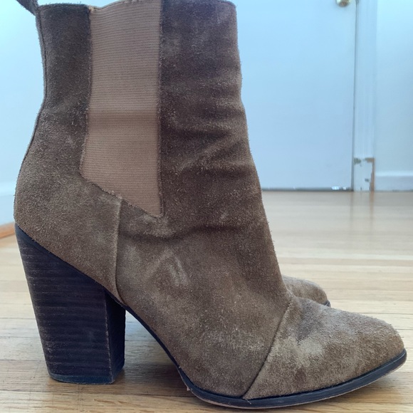 Suede stacked booties - Picture 2 of 3